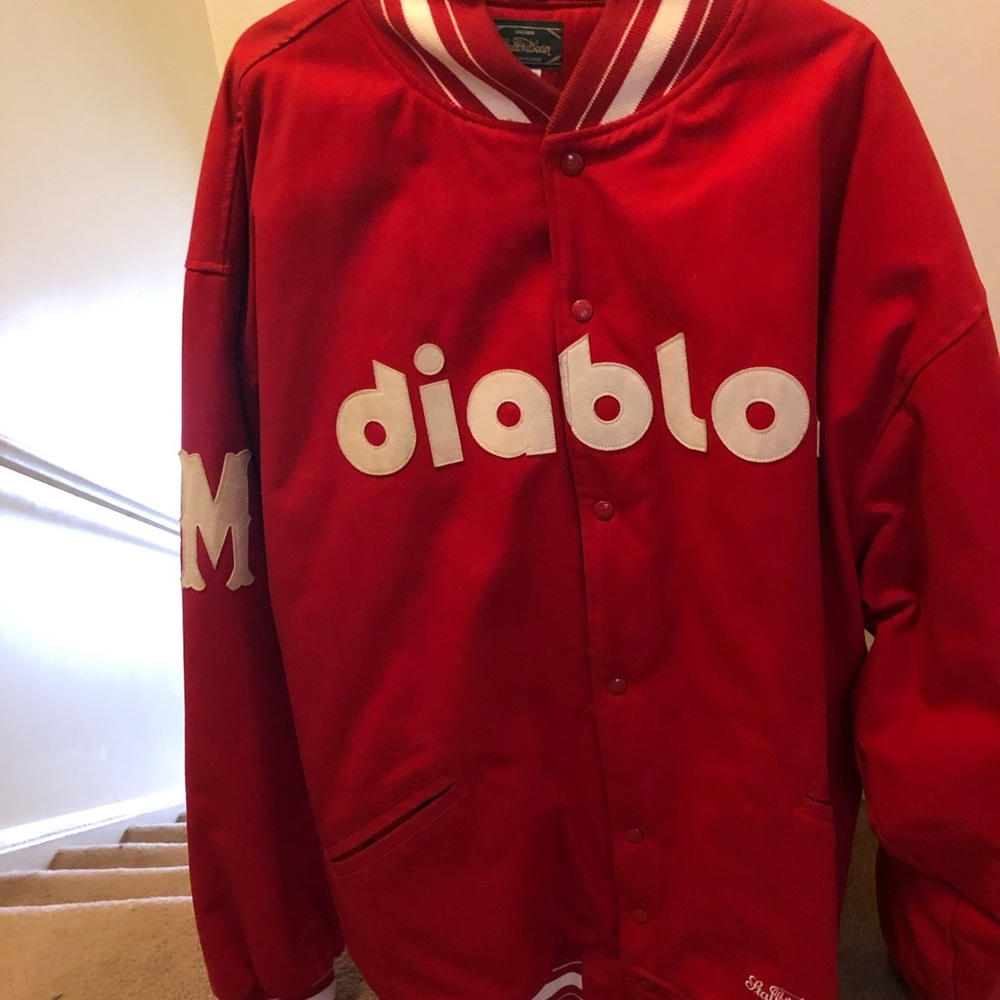 Stall and bean jacket